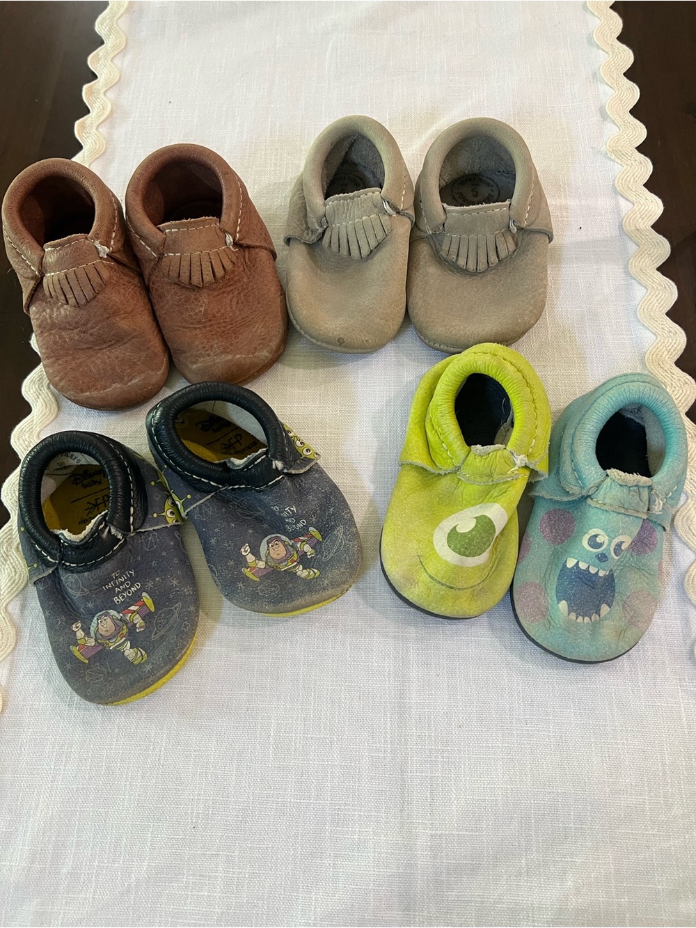 Freshly Picked lot-4 pairs of leather moccasins all size 5